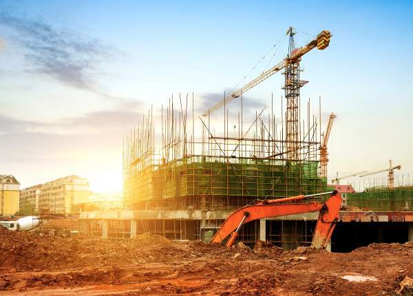 What are the drawbacks of construction retention