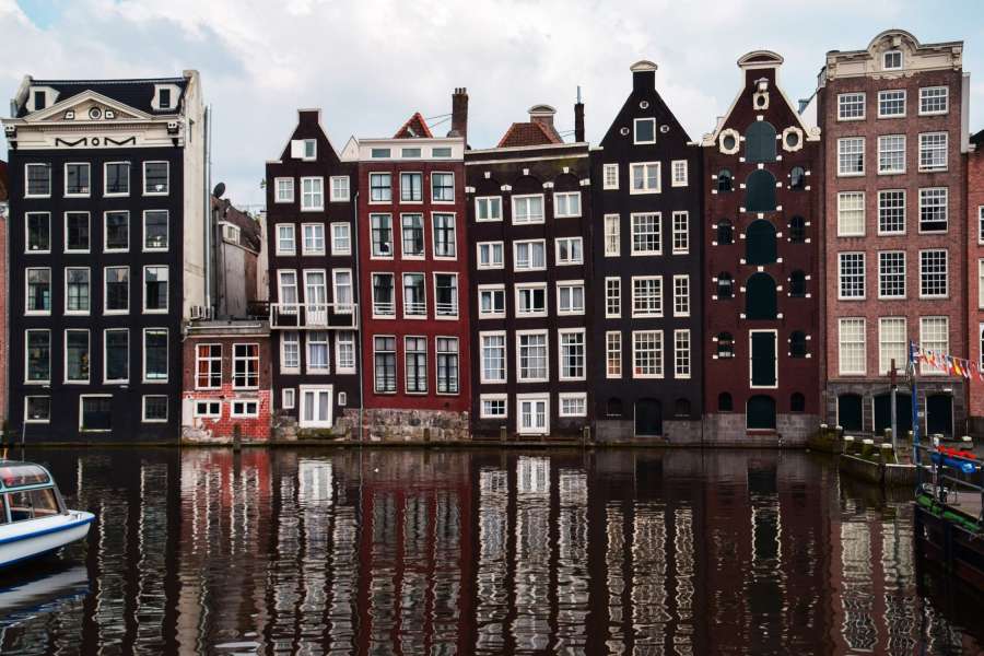 HOUSES