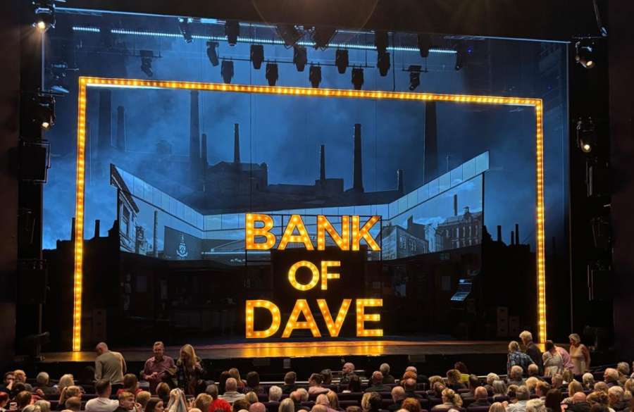 Bank of Dave Musical Stage v3