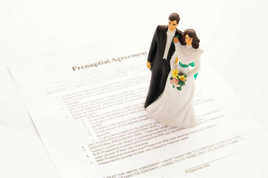 Can I Ask My Future Spouse to Sign a Pre Nup