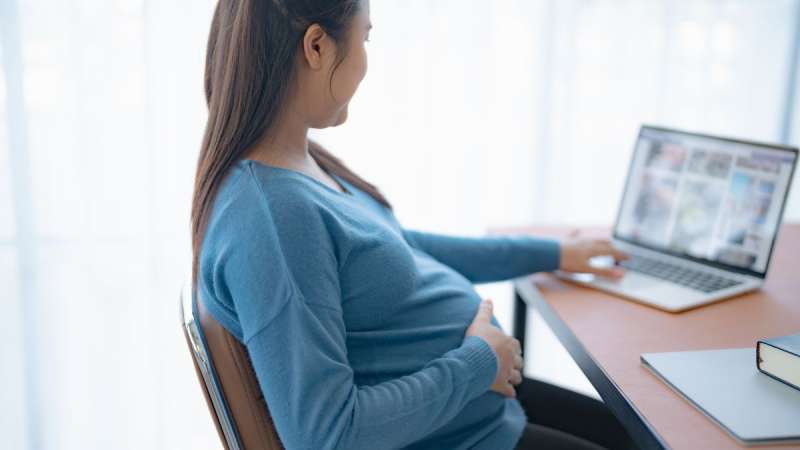 Government Consults on Stronger Dismissal Protections for Pregnant Women and New Mothers