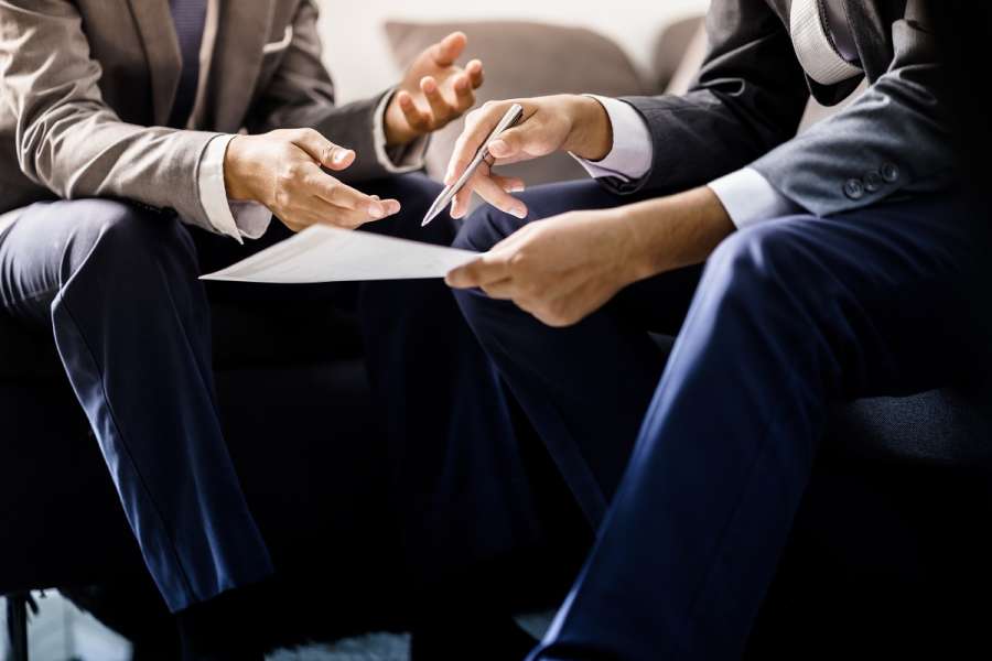 How can the employer assess whether the threshold for reporting to the ICO is met