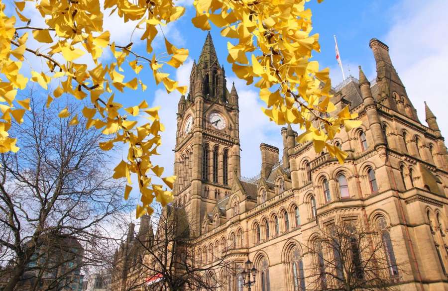 Manchester Town Hall Family Lawyers in Manchester